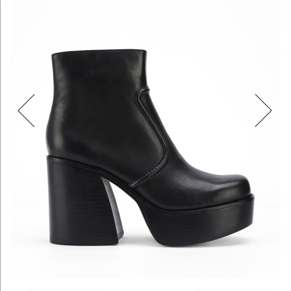 THE NAKED WOLFE Black Leather Booties Size US7